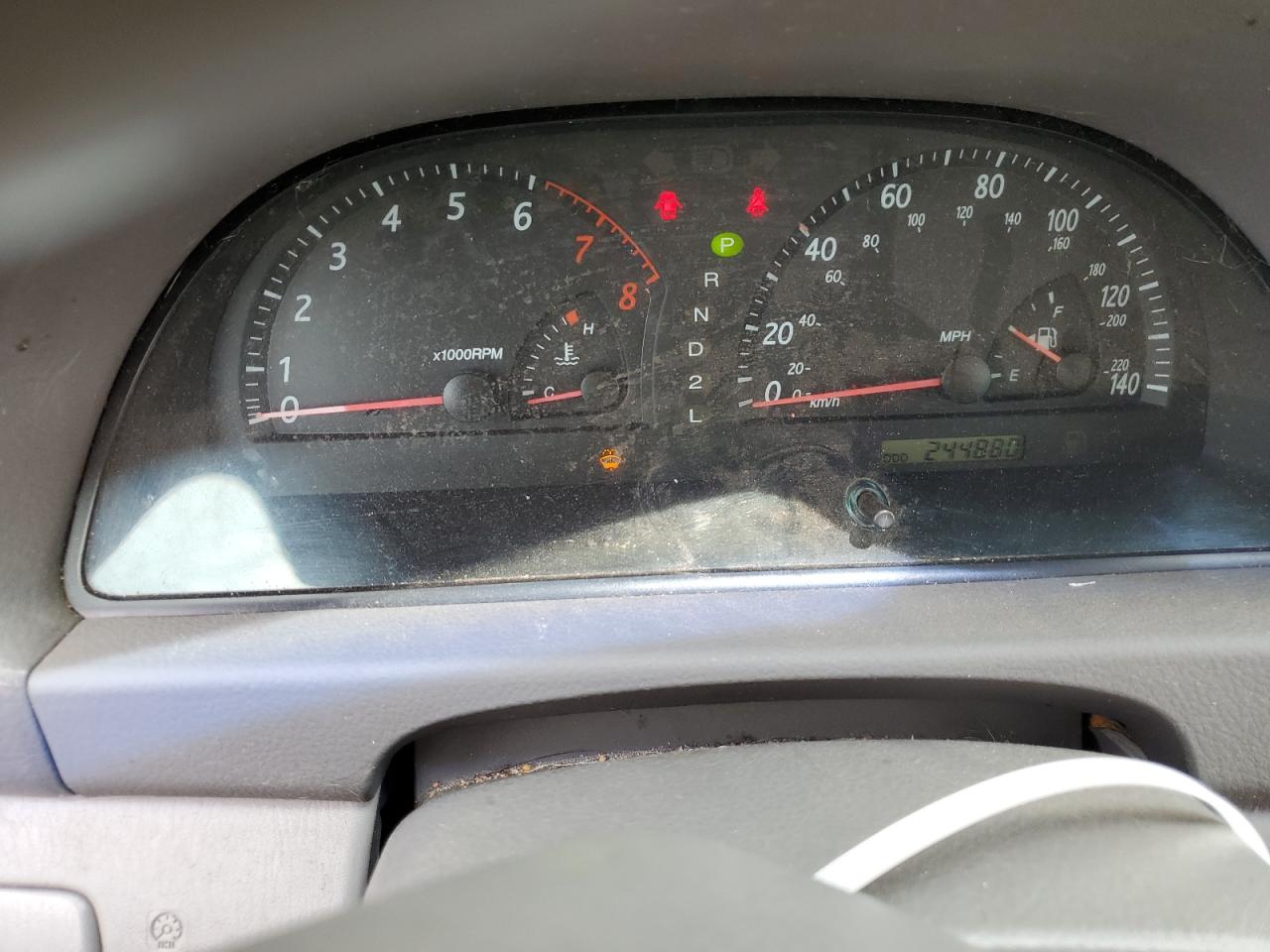 2003 Toyota Camry Le VIN: 4T1BE32K83U689871 Lot: 63990124