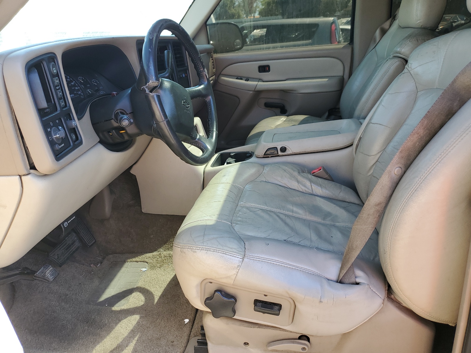 1GNEK13Z62R313396 2002 Chevrolet Tahoe K1500