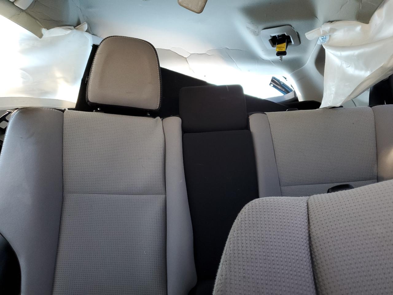 2016 Toyota Rav4 Xle VIN: 2T3RFREV5GW431793 Lot: 62241554