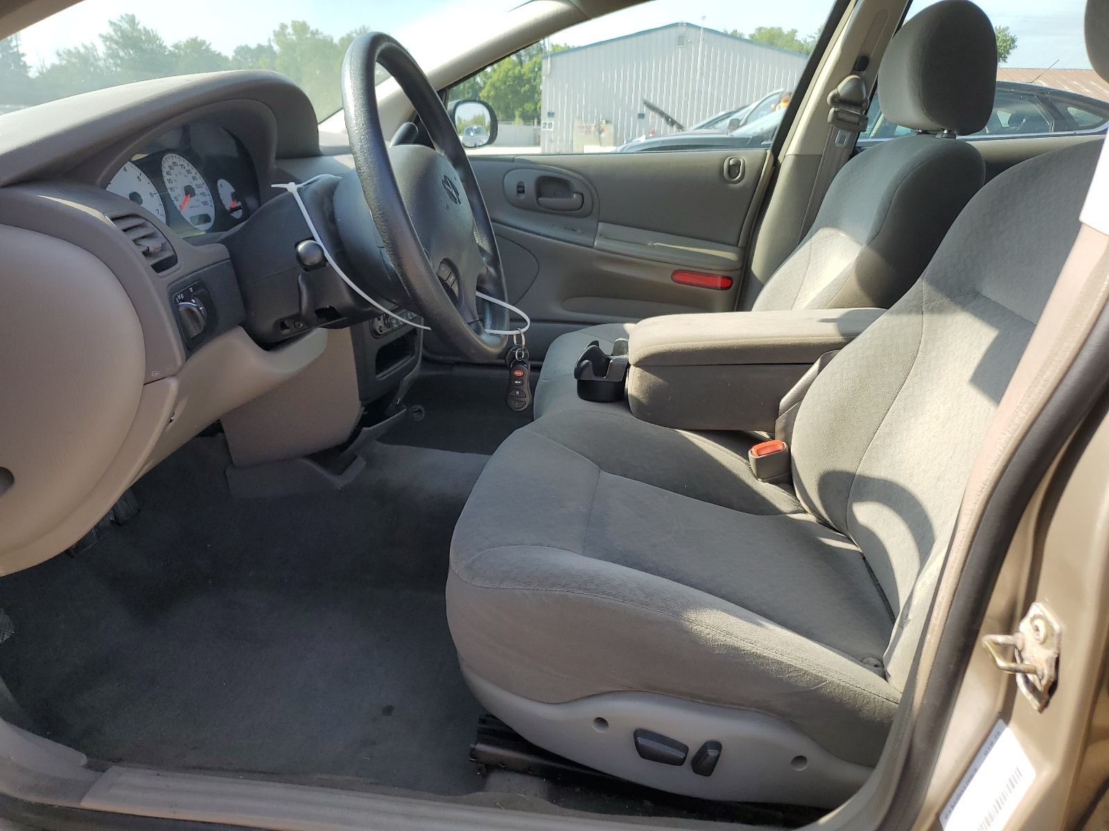 2B3HD46R12H164412 2002 Dodge Intrepid Se