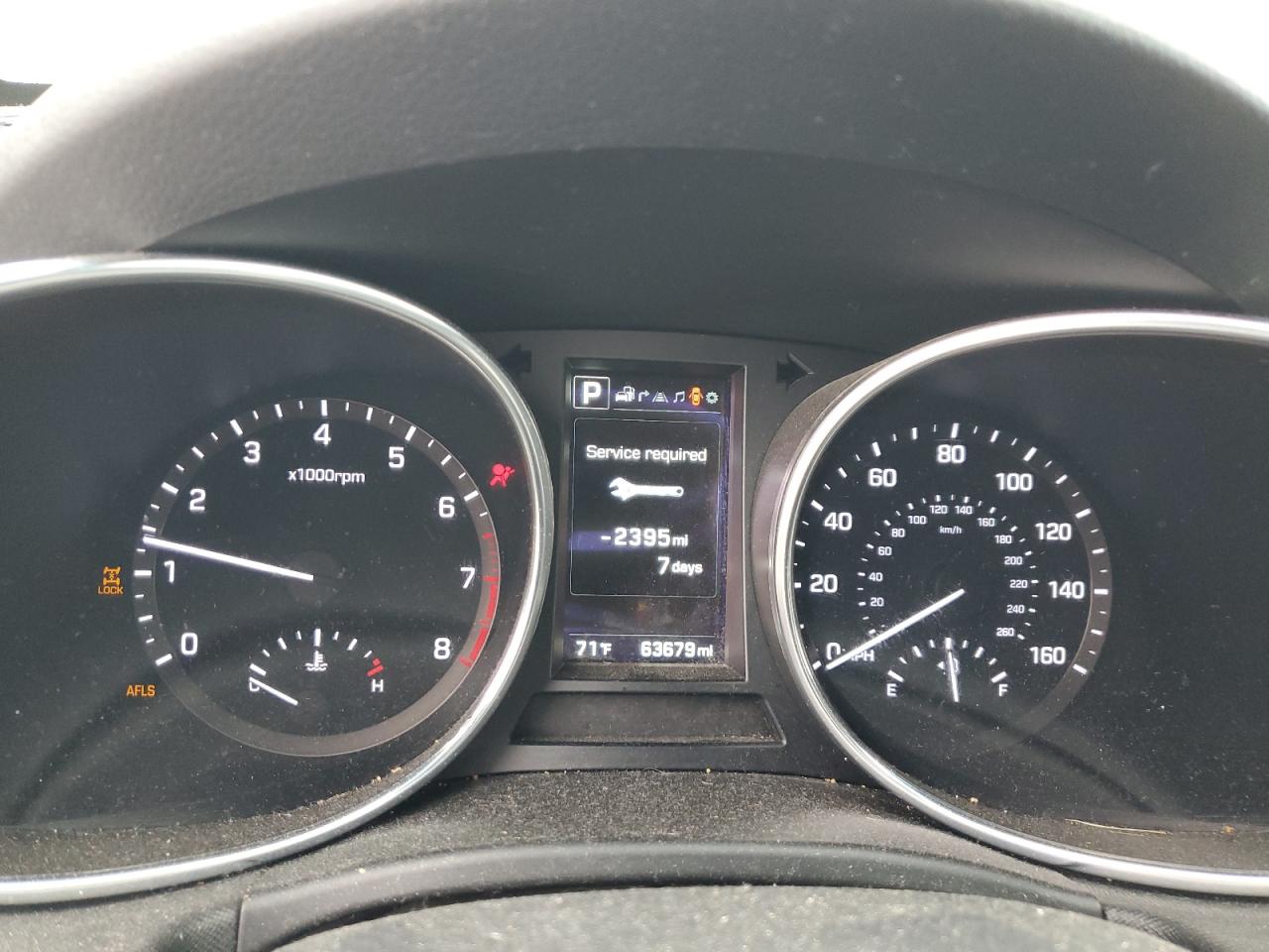 KM8SRDHF5HU207756 2017 Hyundai Santa Fe Se Ultimate