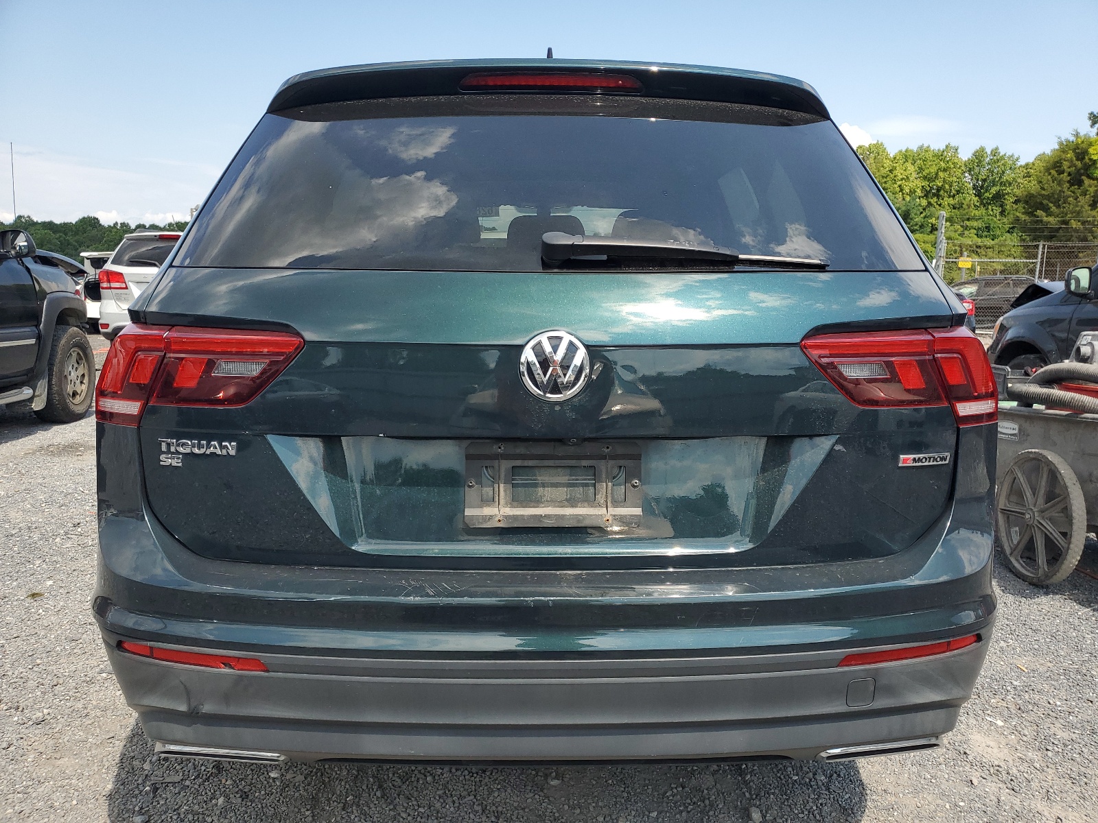 3VV2B7AX1KM019388 2019 Volkswagen Tiguan Se