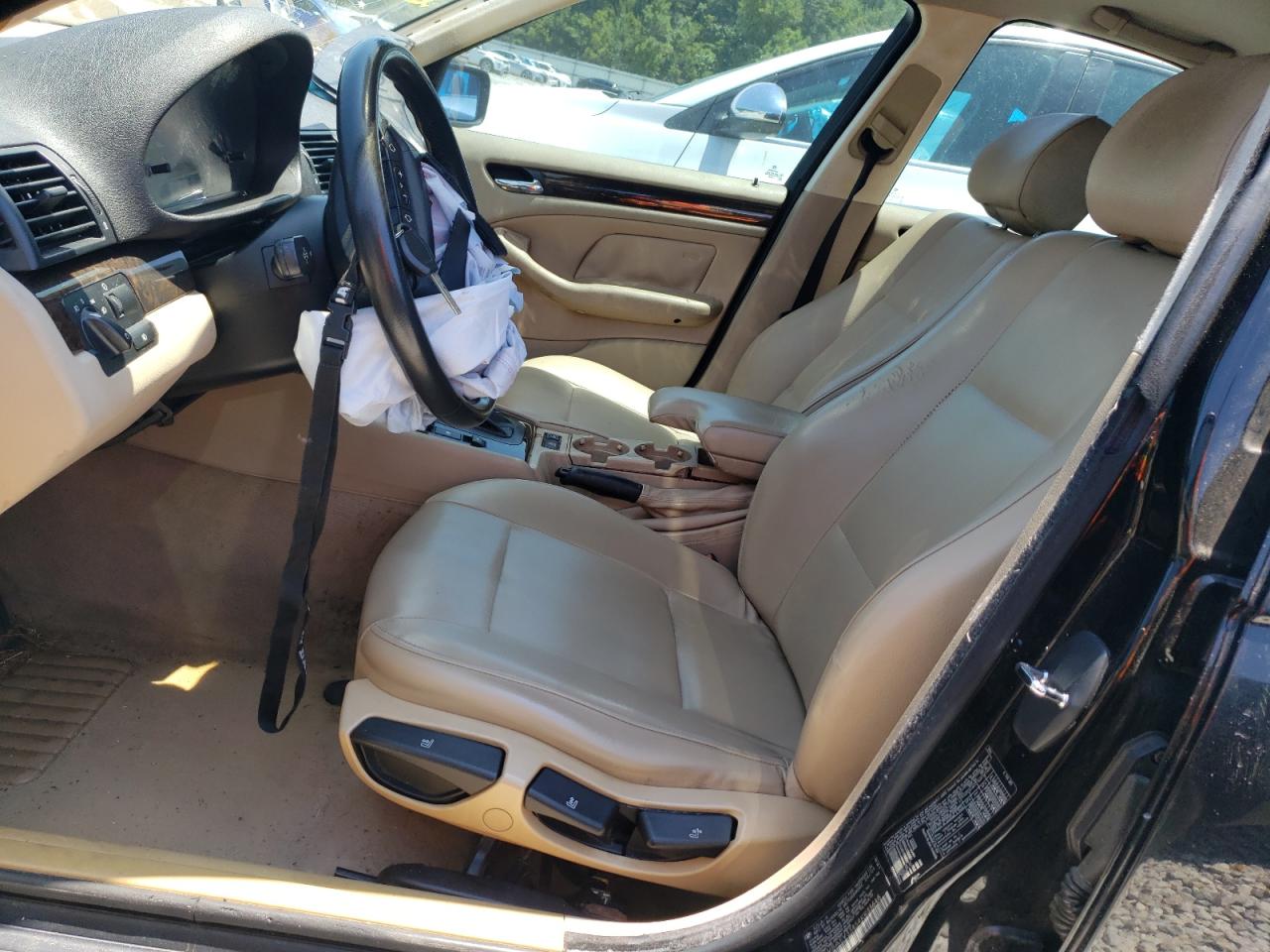 2004 BMW 325 I VIN: WBAEV33454KR33648 Lot: 60945994