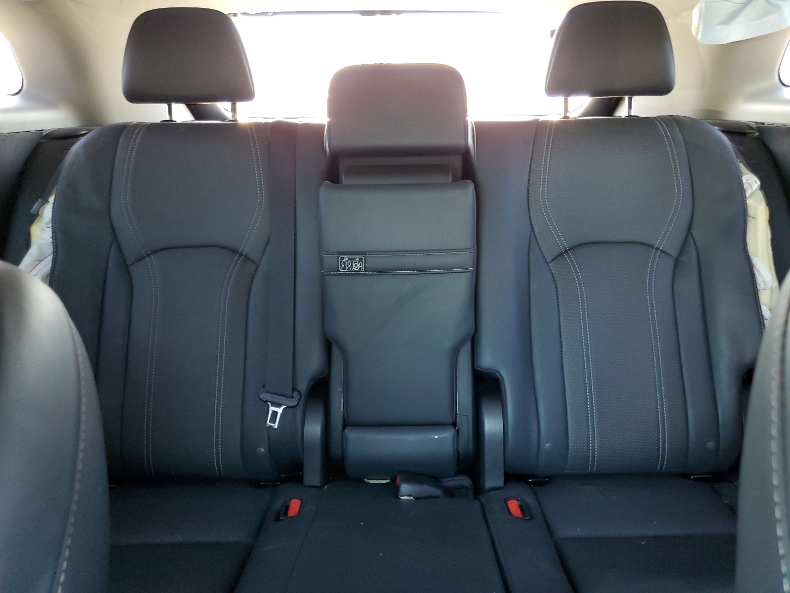 2T2BGMCA2JC021077 2018 Lexus Rx 450H Base