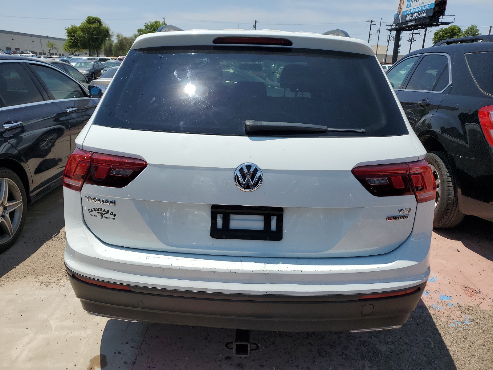 2018 Volkswagen Tiguan S vin: 3VV0B7AX9JM076489