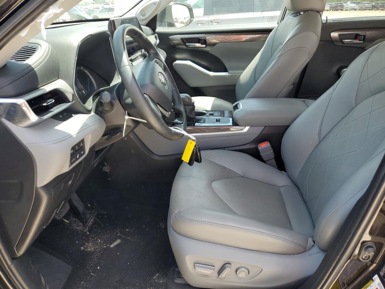 2022 Toyota Highlander Hybrid Platinum VIN: 5TDEBRCH0NS077980 Lot: 65250384