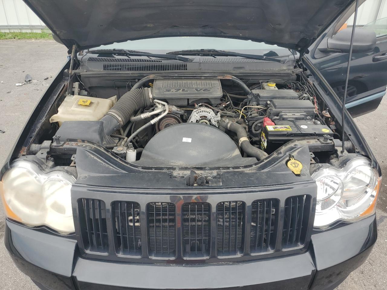 2008 Jeep Grand Cherokee Laredo VIN: 1J8GR48KX8C203451 Lot: 64672434