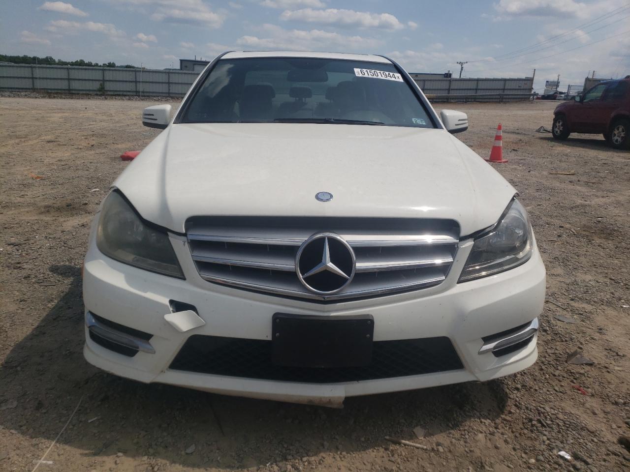 VIN WDDGF8AB0DA800055 2013 MERCEDES-BENZ C-CLASS no.5