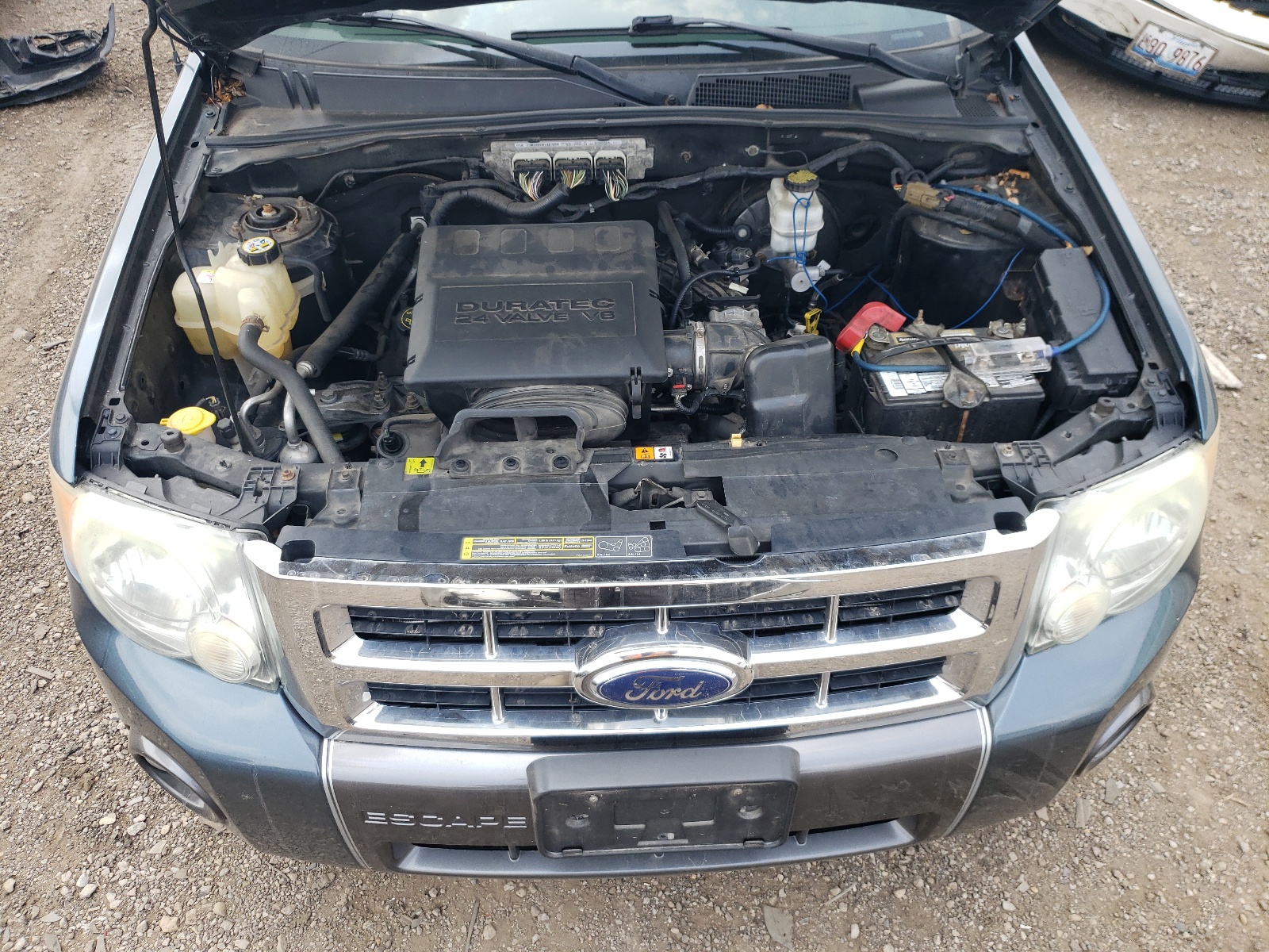 1FMCU0DG8AKA31653 2010 Ford Escape Xlt