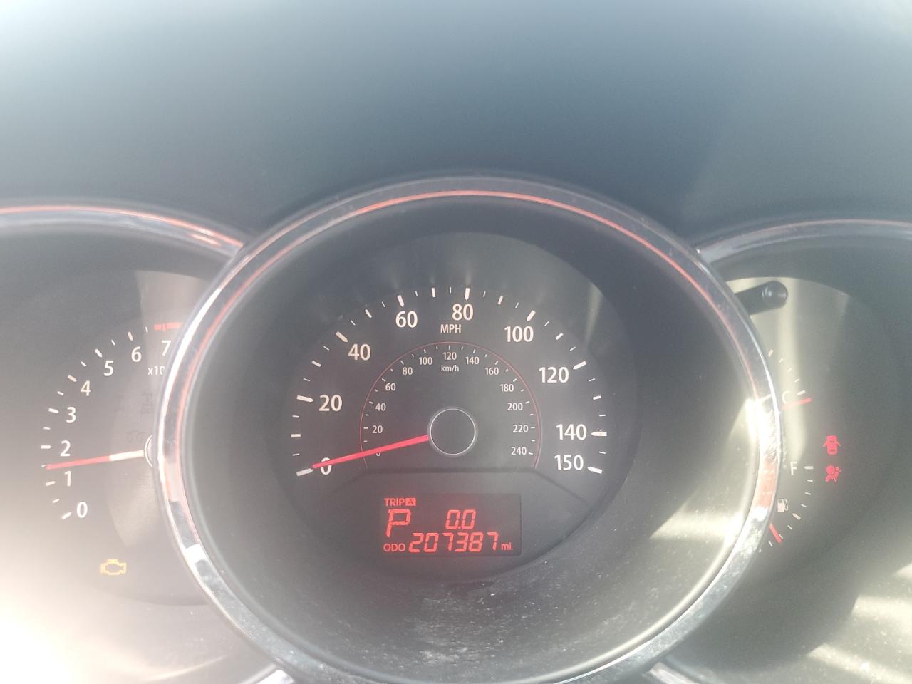 5XYKTDA21BG169903 2011 Kia Sorento Base