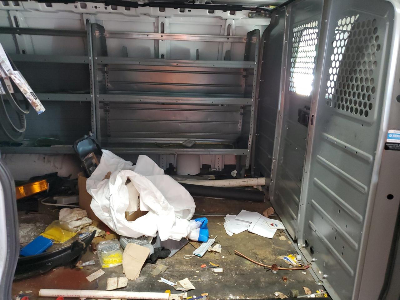 2021 Chevrolet Express G2500 VIN: 1GCWGAFP5M1223361 Lot: 64340244