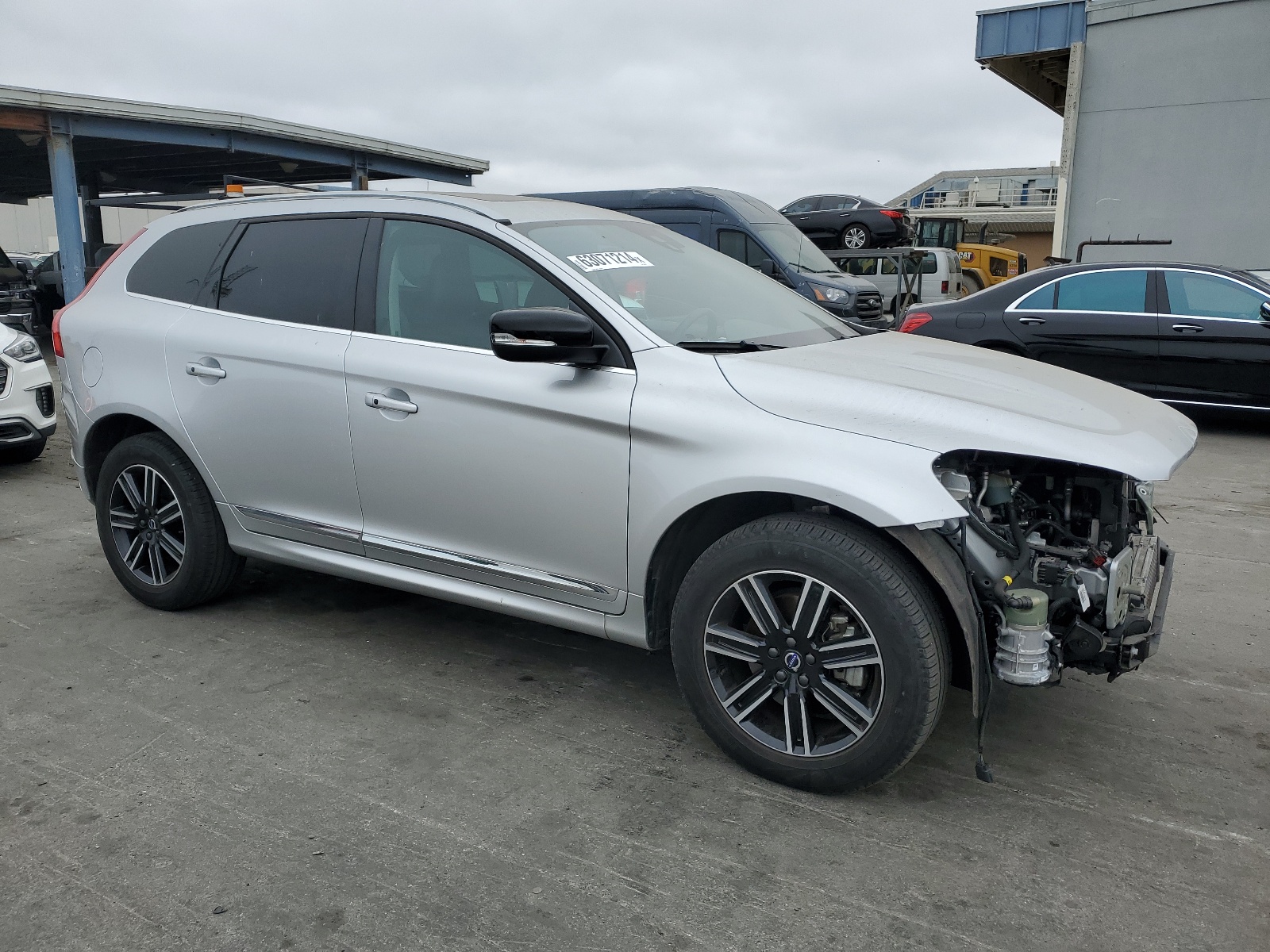 YV440MDR9H2082261 2017 Volvo Xc60 T5 Dynamic