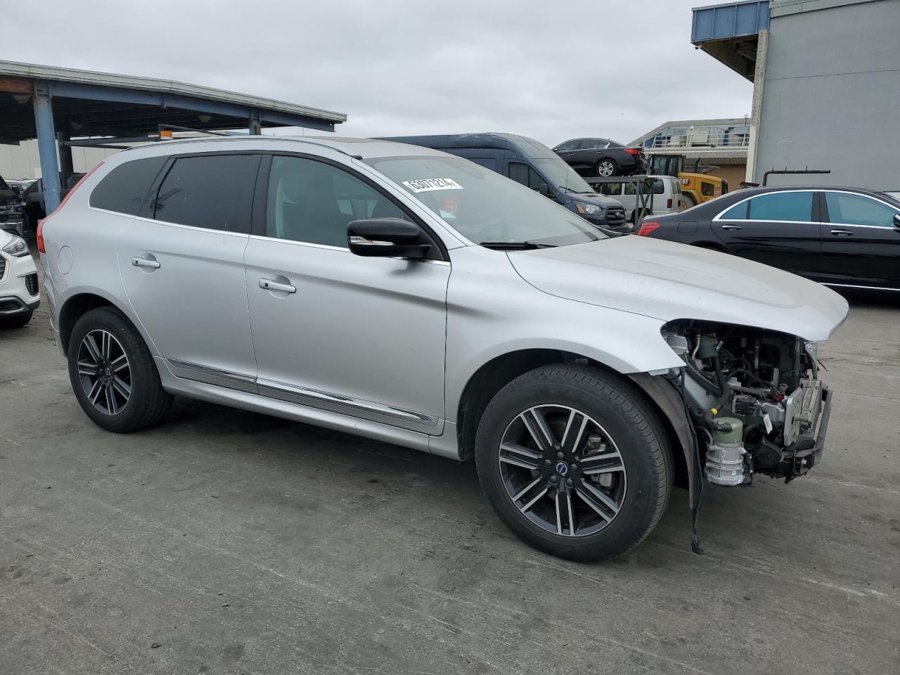 2017 Volvo Xc60 T5 Dynamic VIN: YV440MDR9H2082261 Lot: 63071214