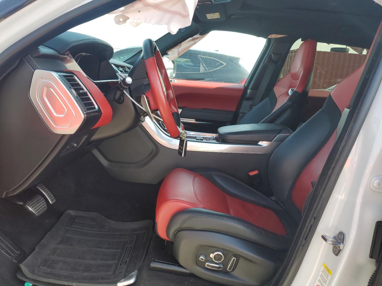 2021 Land Rover Range Rover Sport Svr VIN: SALWZ2RE3MA782068 Lot: 64566764