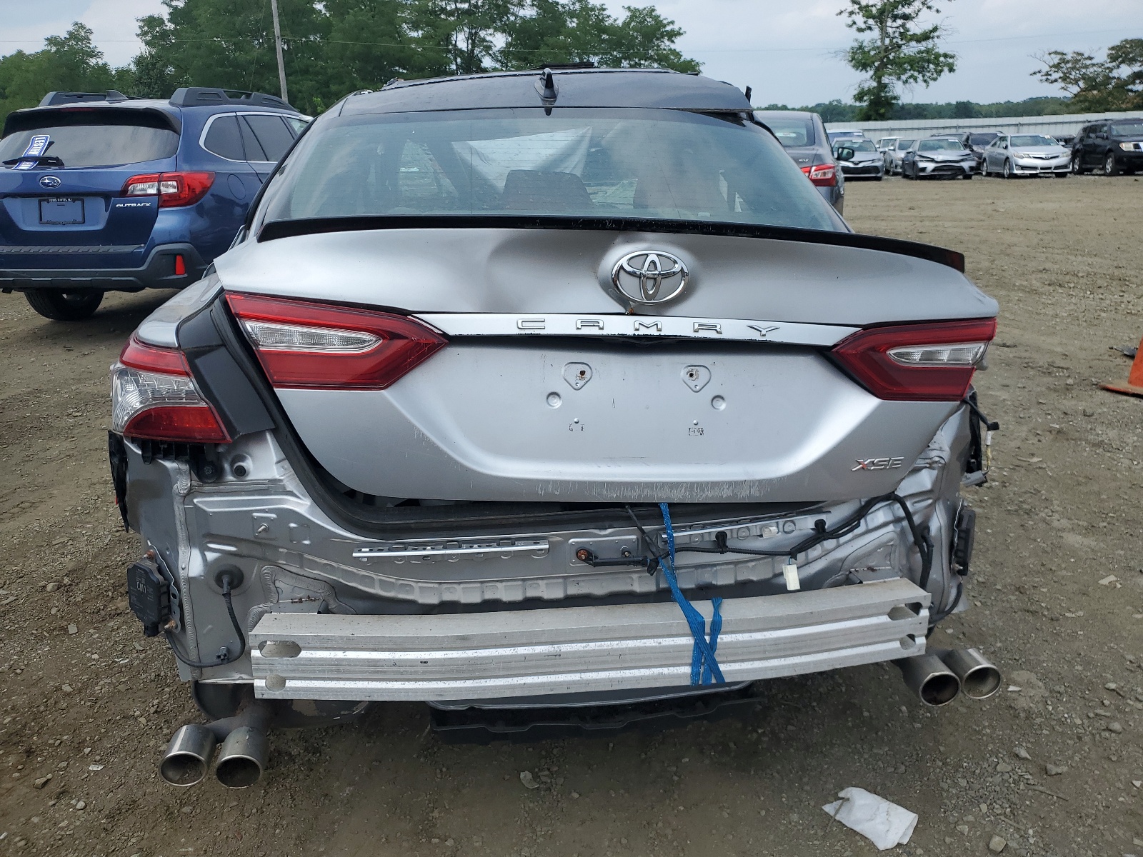 2019 Toyota Camry Xse vin: 4T1BZ1HK1KU023045