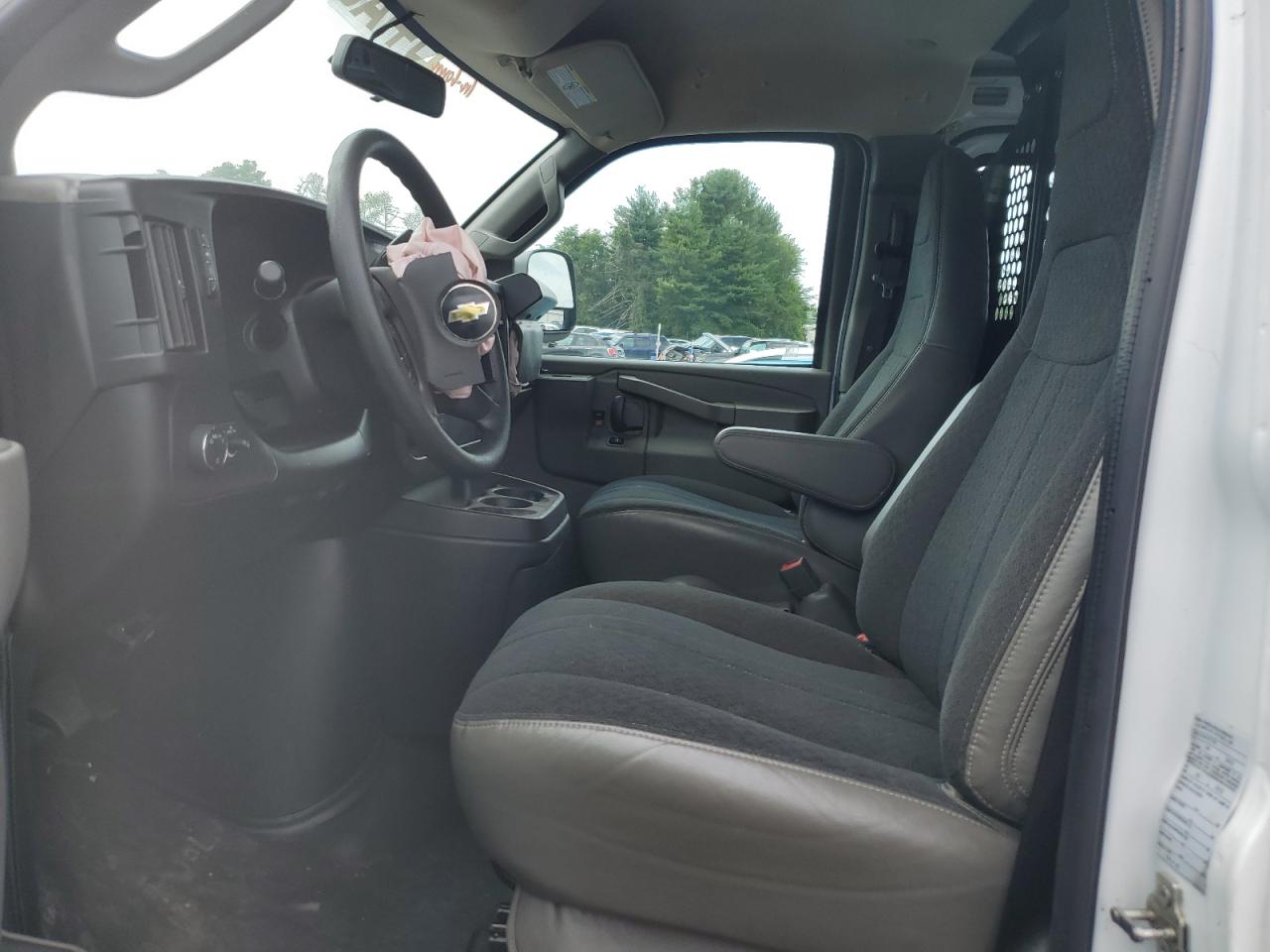 2022 Chevrolet Express G2500 VIN: 1GCWGAFP8N1182886 Lot: 63303554