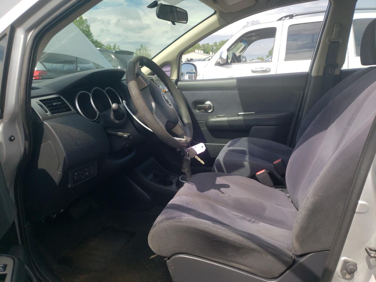 2007 Nissan Versa S VIN: 3N1BC11E57L425715 Lot: 62872244