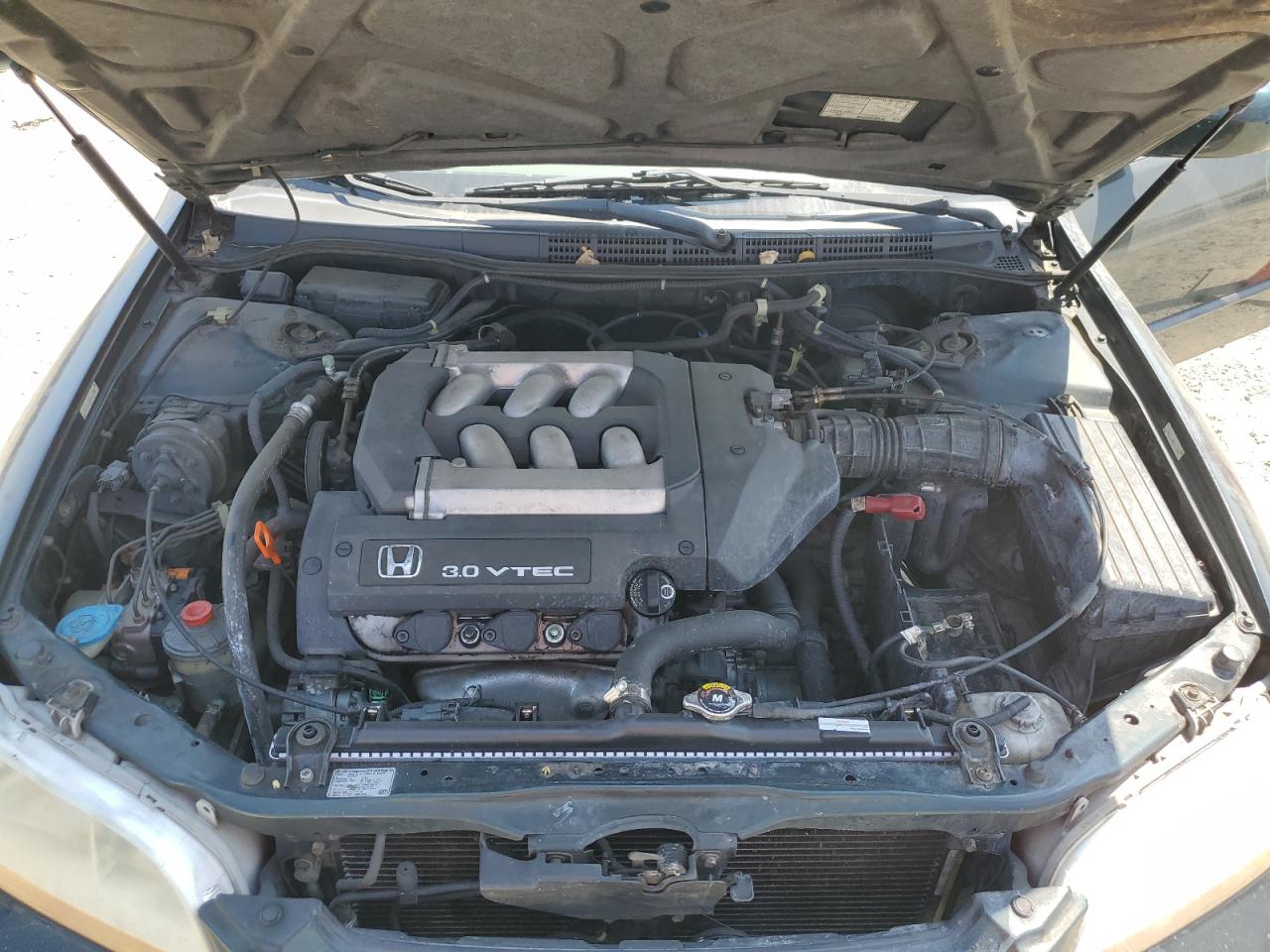 2000 Honda Accord Lx VIN: 1HGCG1642YA077064 Lot: 64324724