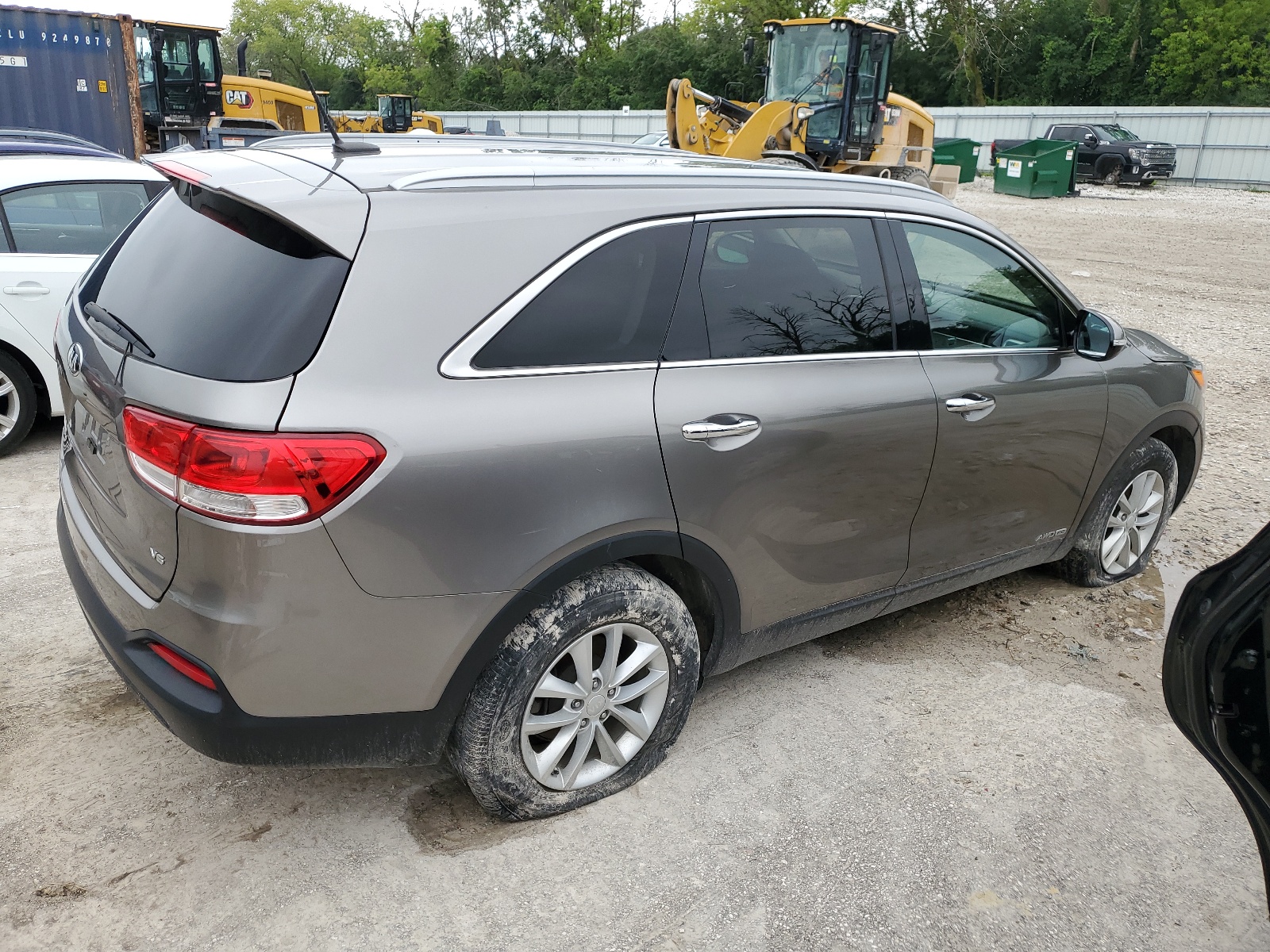 2018 Kia Sorento Lx vin: 5XYPGDA5XJG340022