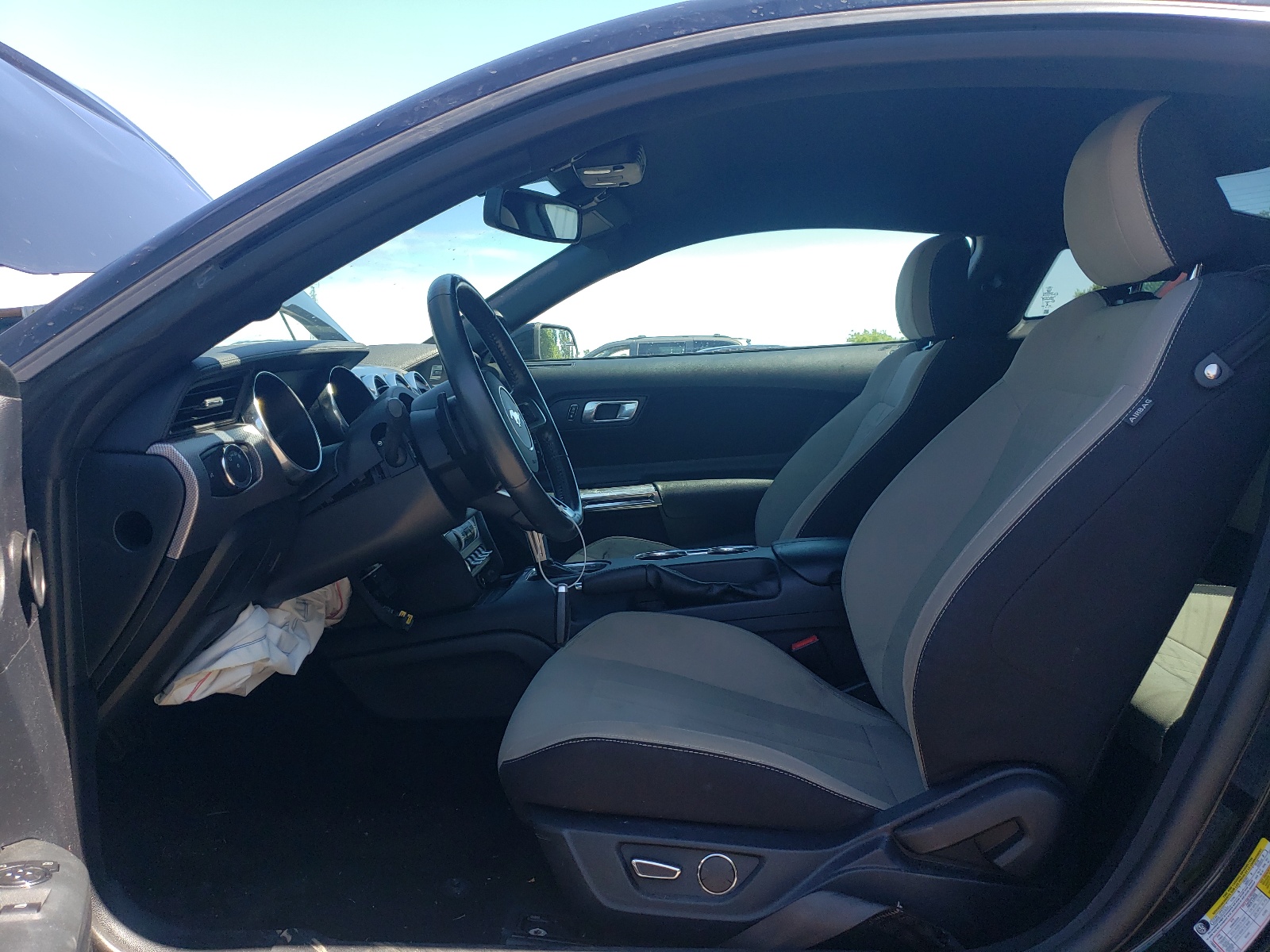 1FA6P8TH1J5160680 2018 Ford Mustang