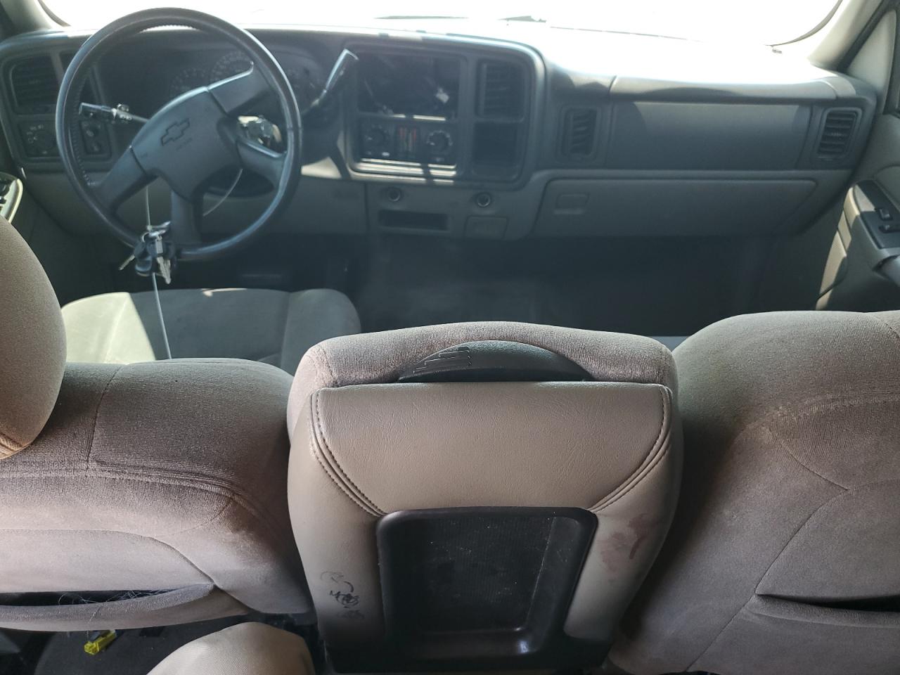 2004 Chevrolet Tahoe C1500 VIN: 1GNEC13V54R176142 Lot: 64625374