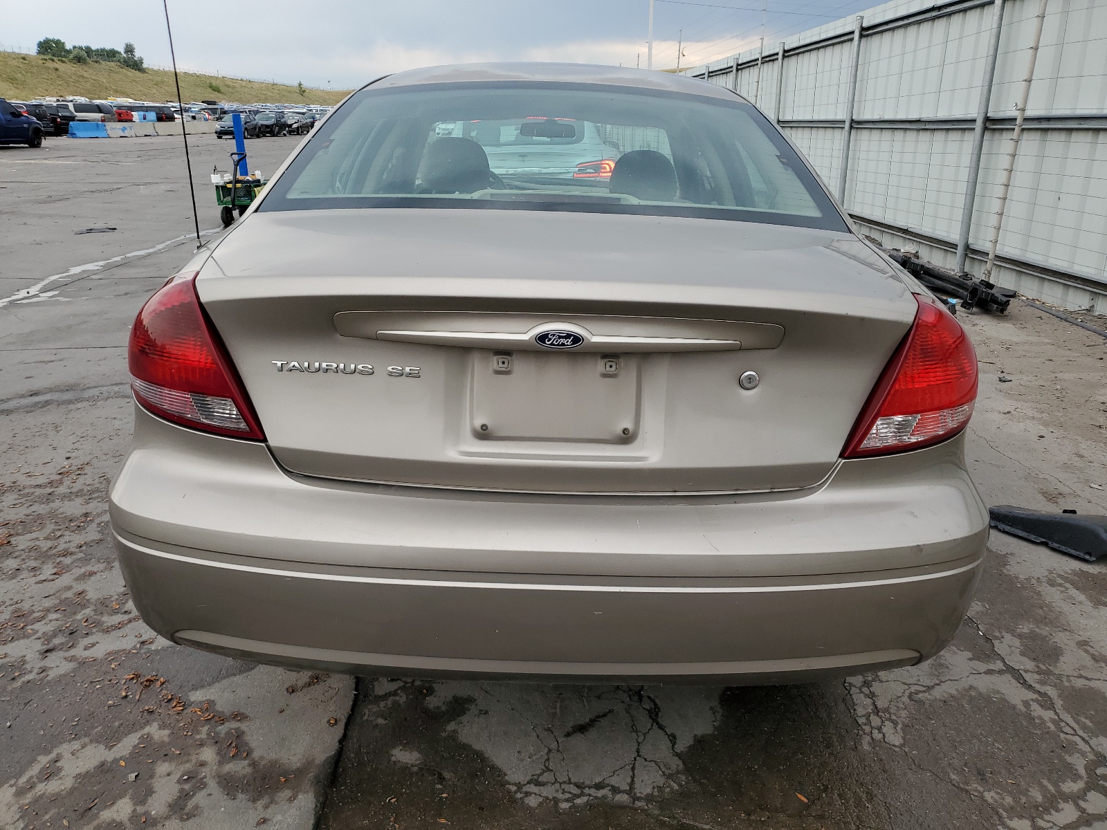 1FAFP53UX7A209886 2007 Ford Taurus Se