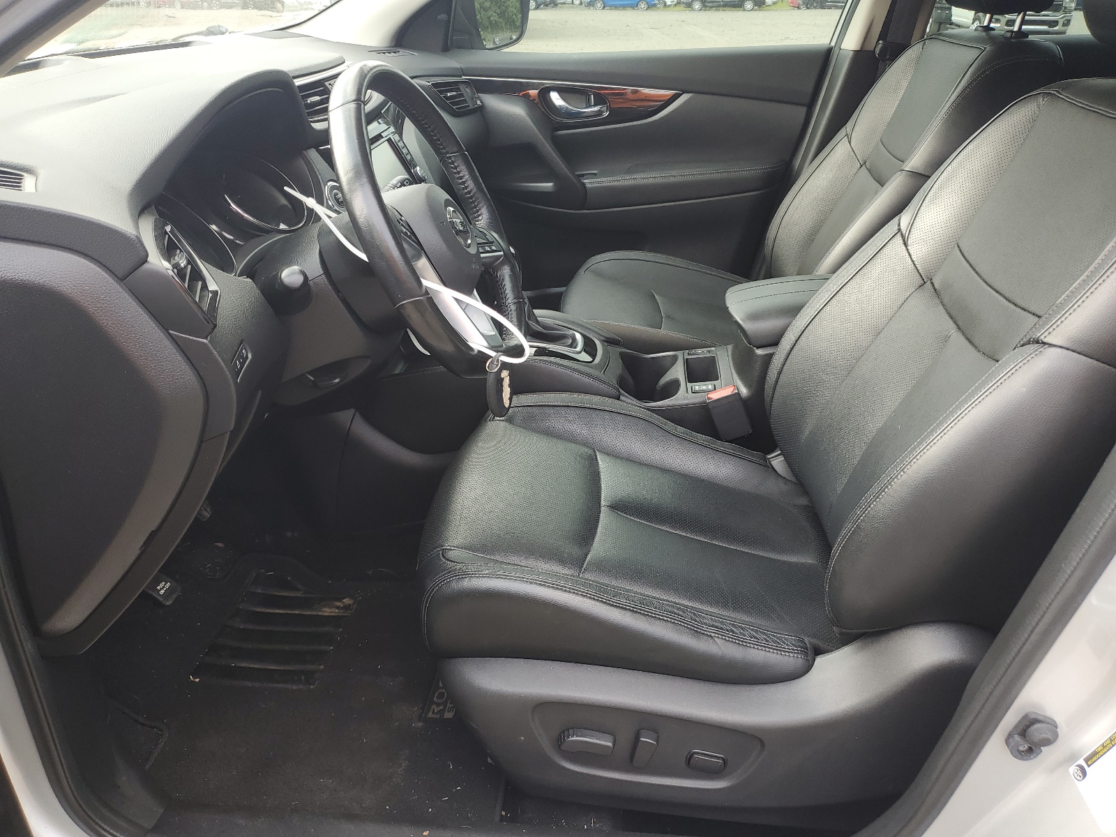 JN1BJ1CR4HW113239 2017 Nissan Rogue Sport S