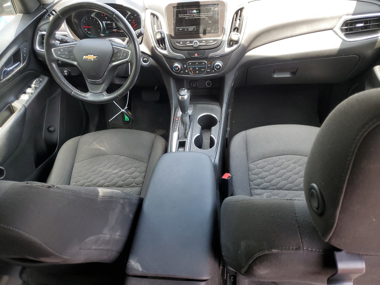 3GNAXJEV7JL304416 2018 Chevrolet Equinox Lt