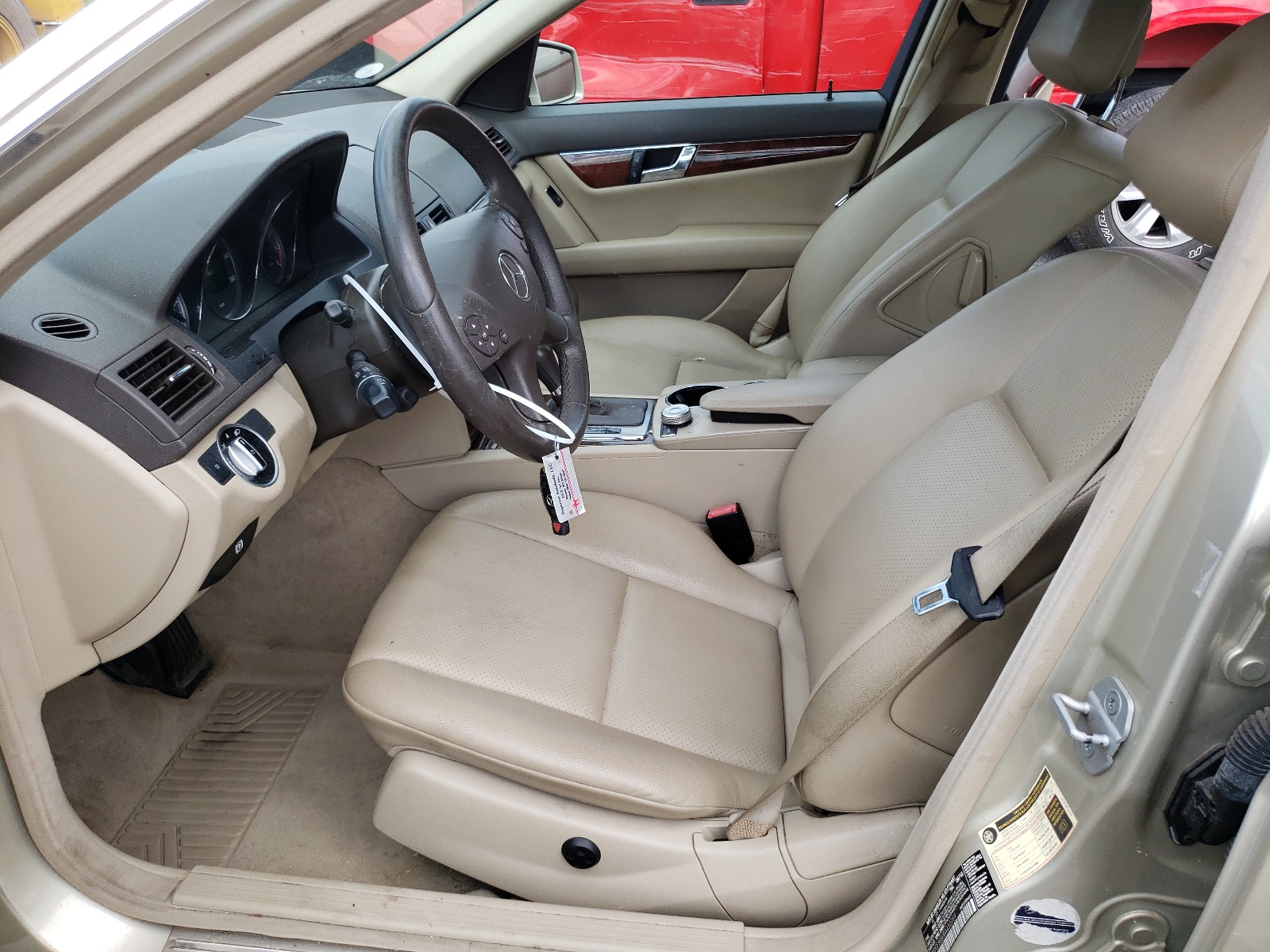 WDDGF5EB0BA450769 2011 Mercedes-Benz C 300