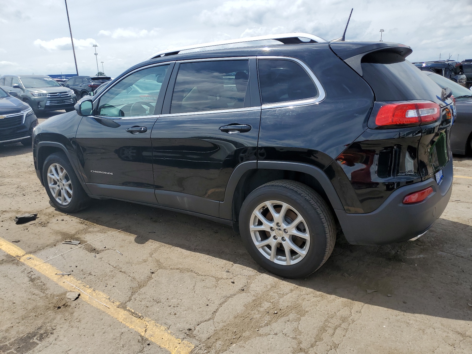 1C4PJLCS2HW549167 2017 Jeep Cherokee Latitude