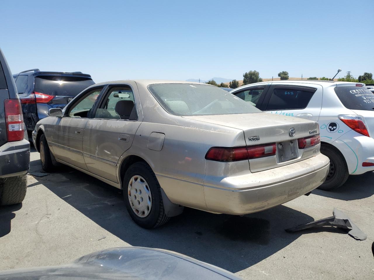 JT2BG22KXW0238163 1998 Toyota Camry Ce