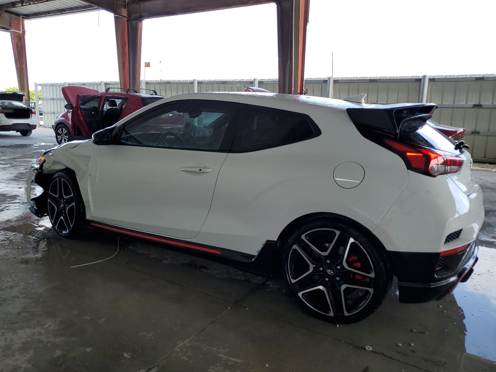 2022 Hyundai Veloster N vin: KMHT36AH2NU014683