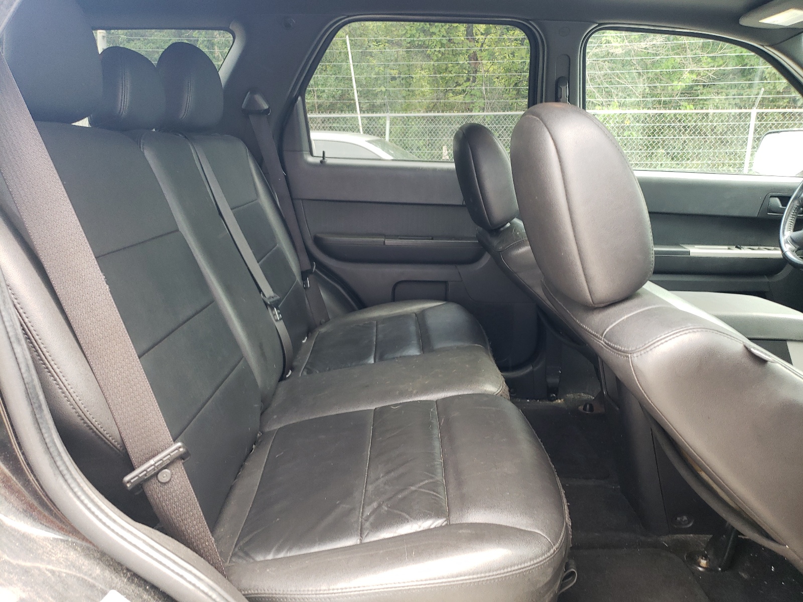 1FMCU9DG2AKB92746 2010 Ford Escape Xlt