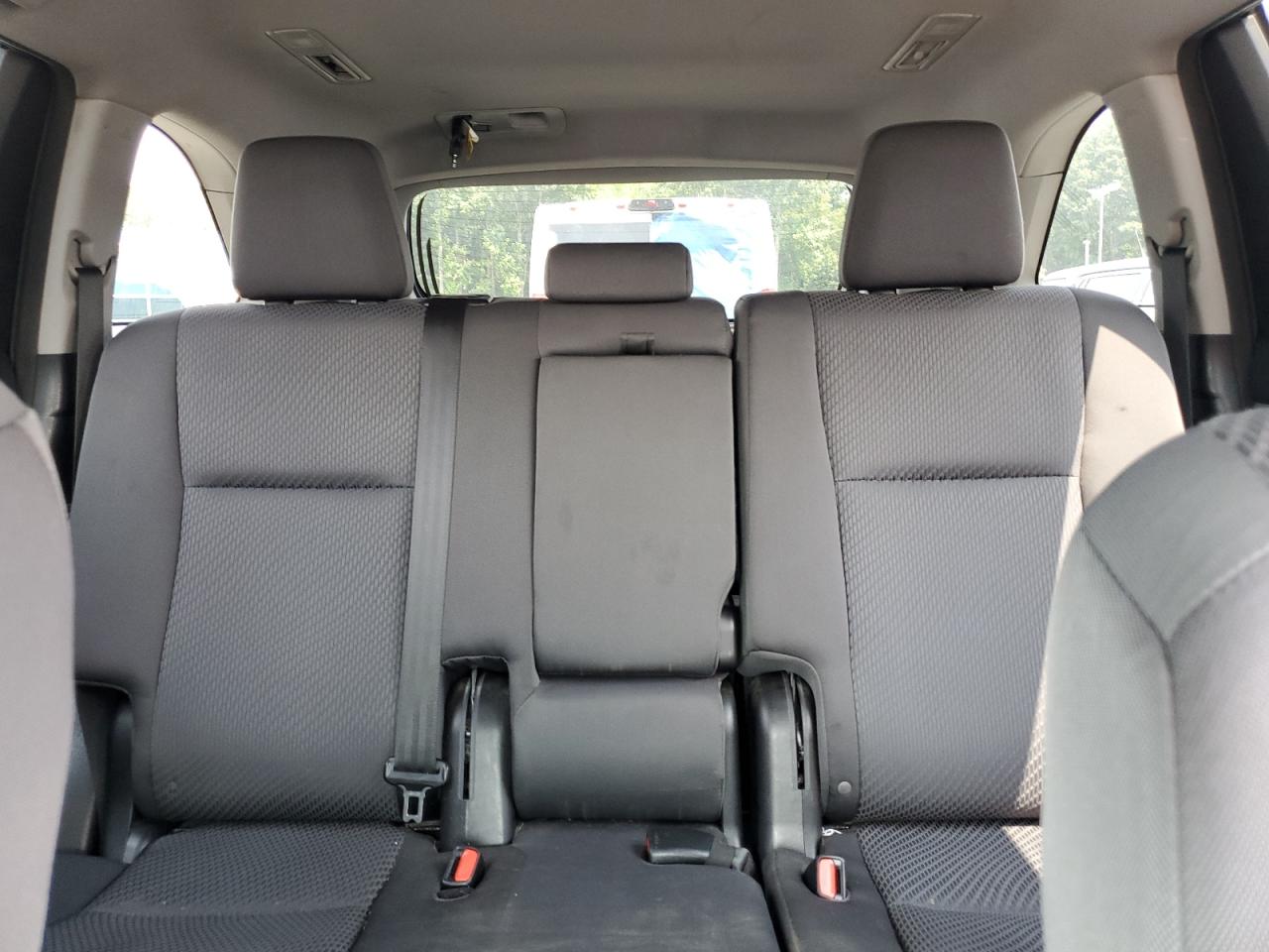 2014 Toyota Highlander Le VIN: 5TDBKRFH4ES030143 Lot: 64657284