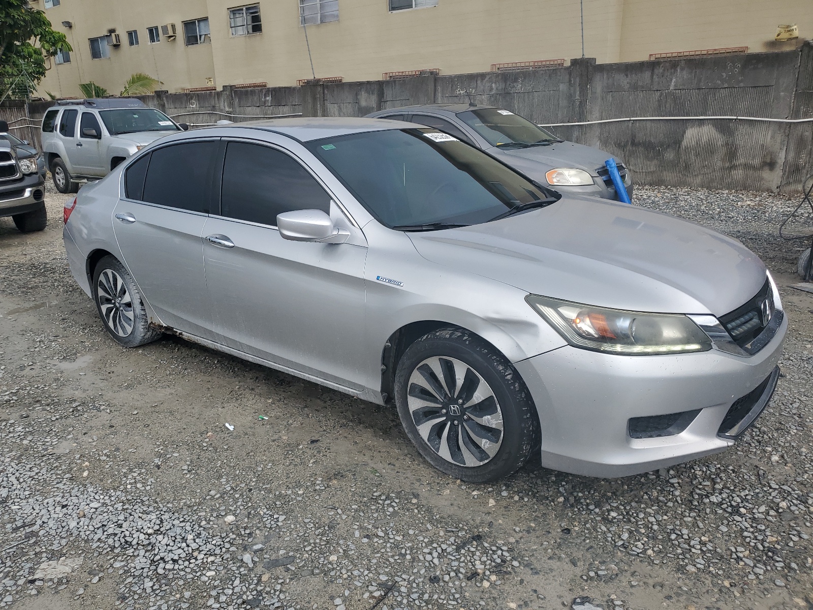 2014 Honda Accord Hybrid vin: 1HGCR6F34EA003638