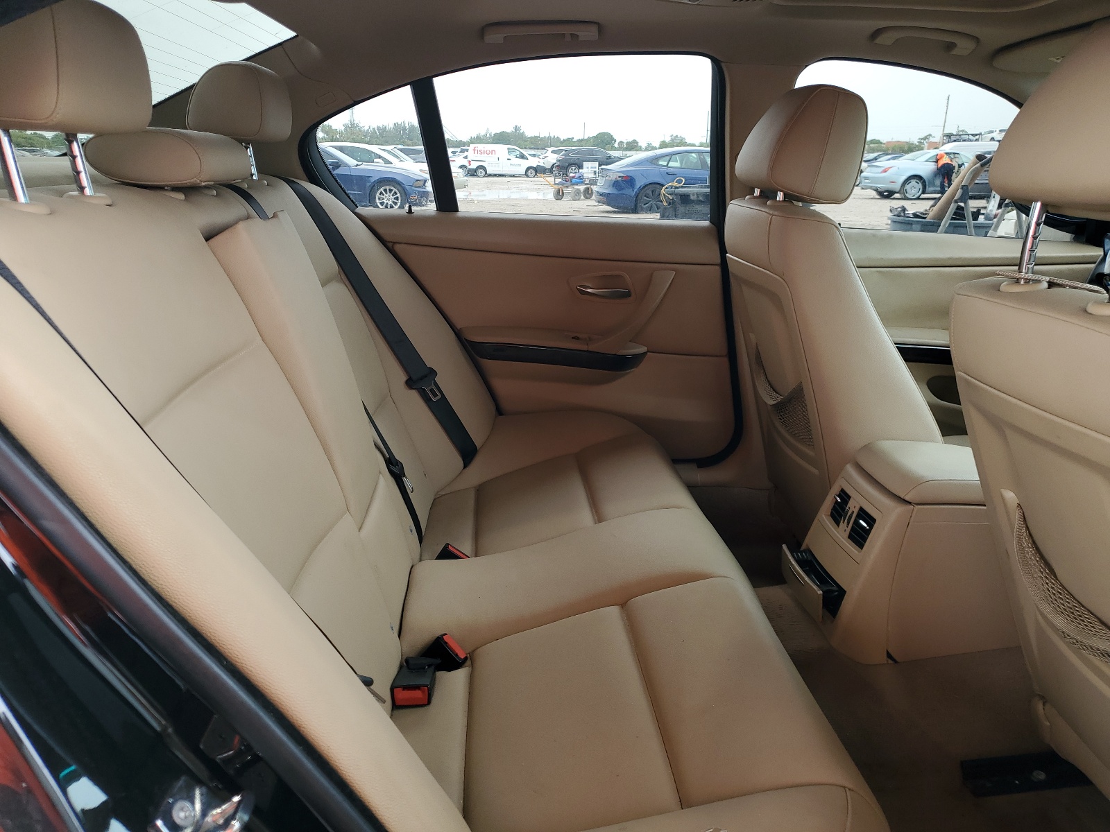 WBAVA33597KX70334 2007 BMW 328 I