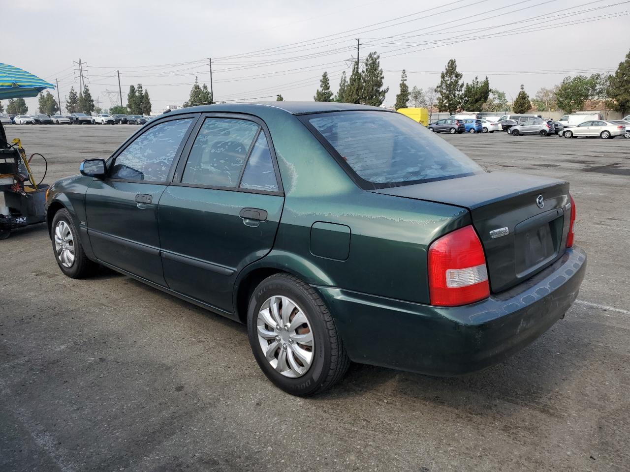 2000 Mazda Protege - Image 2