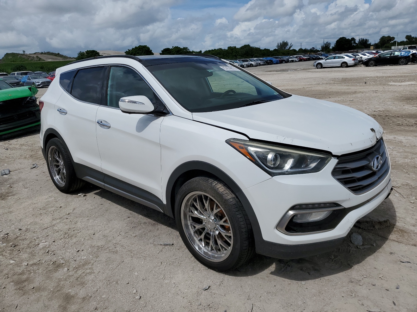 2017 Hyundai Santa Fe Sport vin: 5XYZW4LA2HG477052