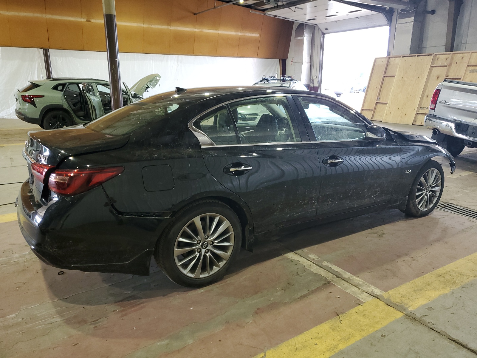 2019 Infiniti Q50 Luxe vin: JN1EV7AR6KM551870