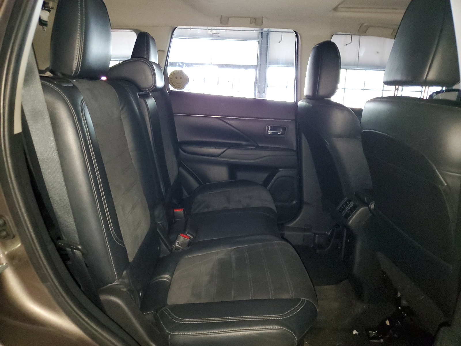 JA4AD3A39KZ008805 2019 Mitsubishi Outlander Se