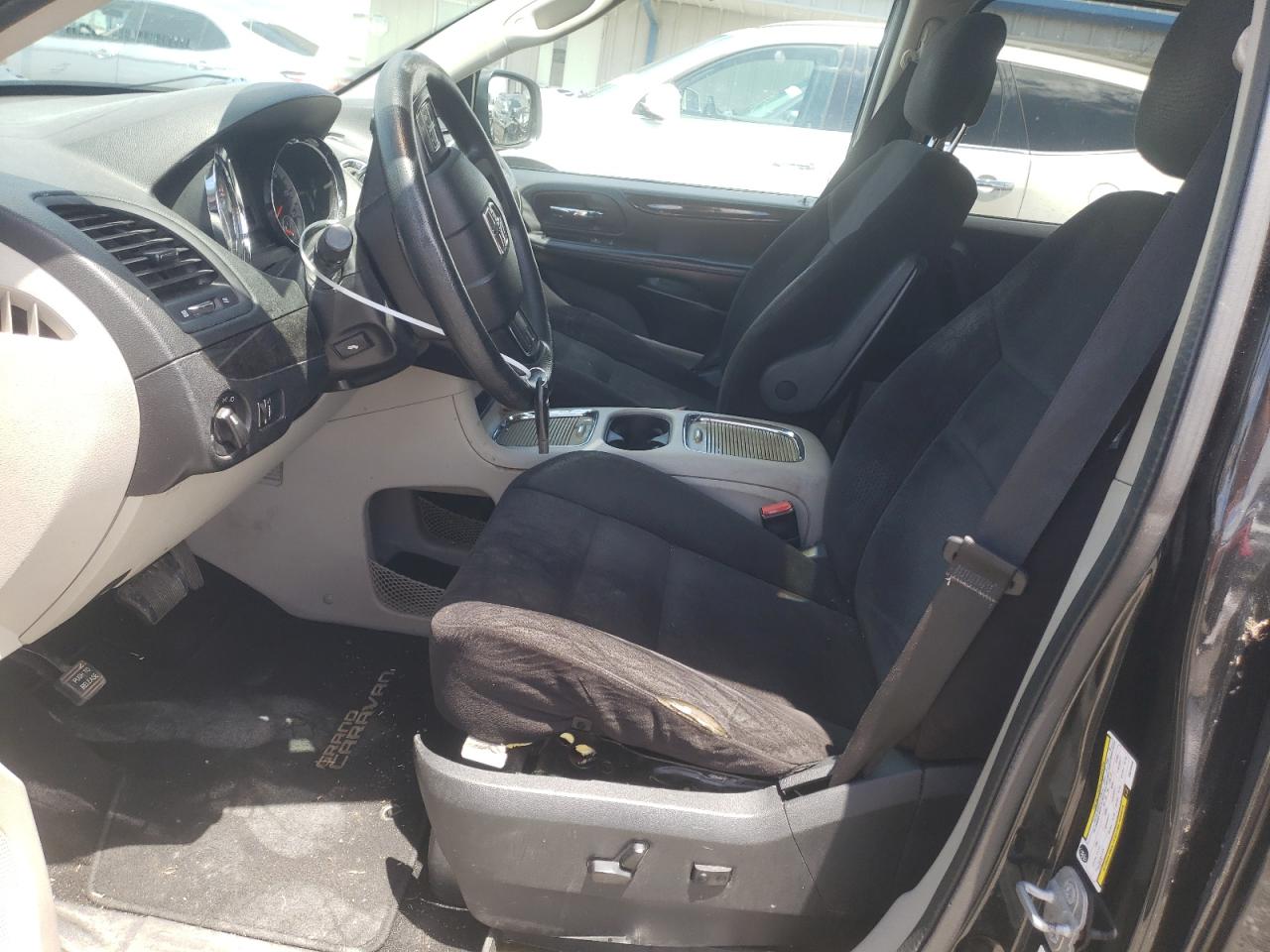 2014 Dodge Caravan - Image 7