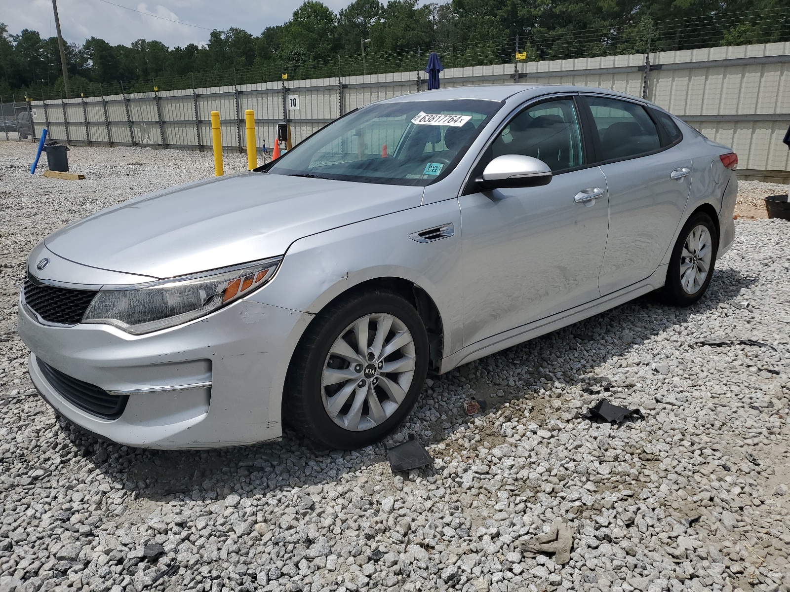 2017 Kia Optima Lx vin: 5XXGT4L30HG123715