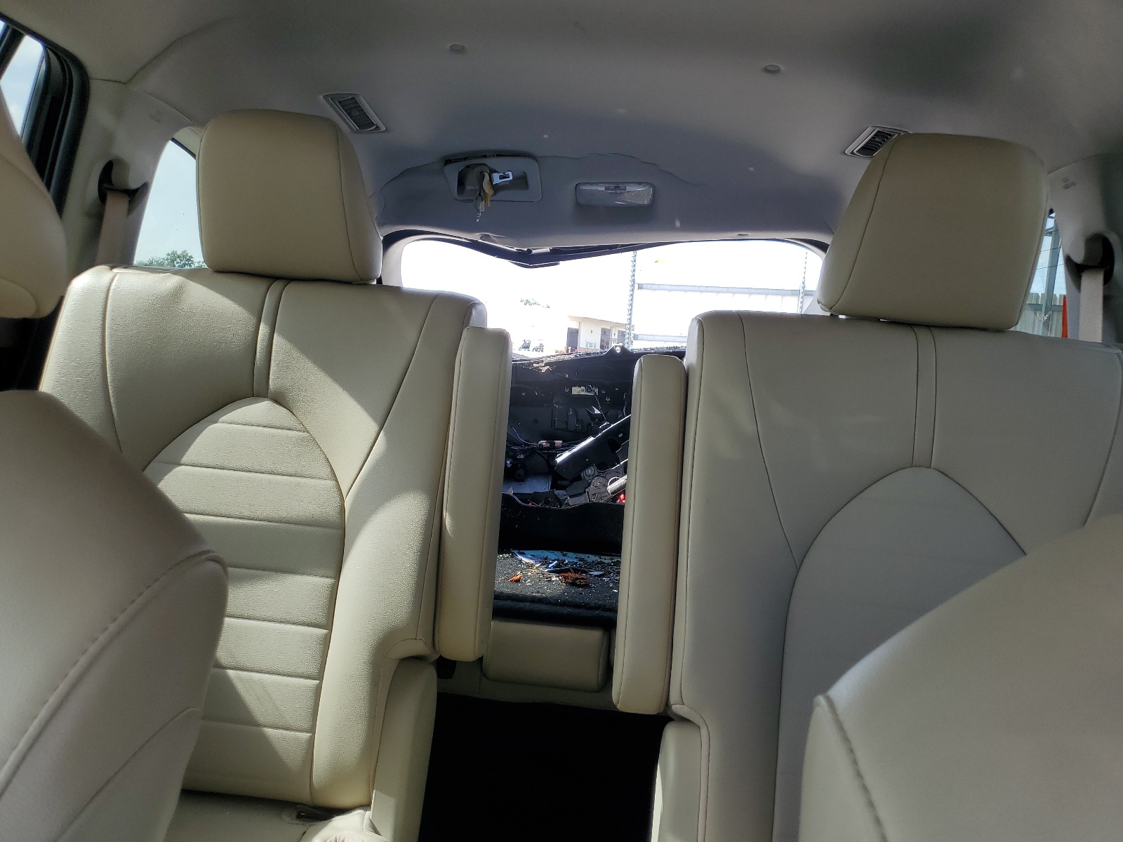 5TDGZRBH2NS587074 2022 Toyota Highlander Xle