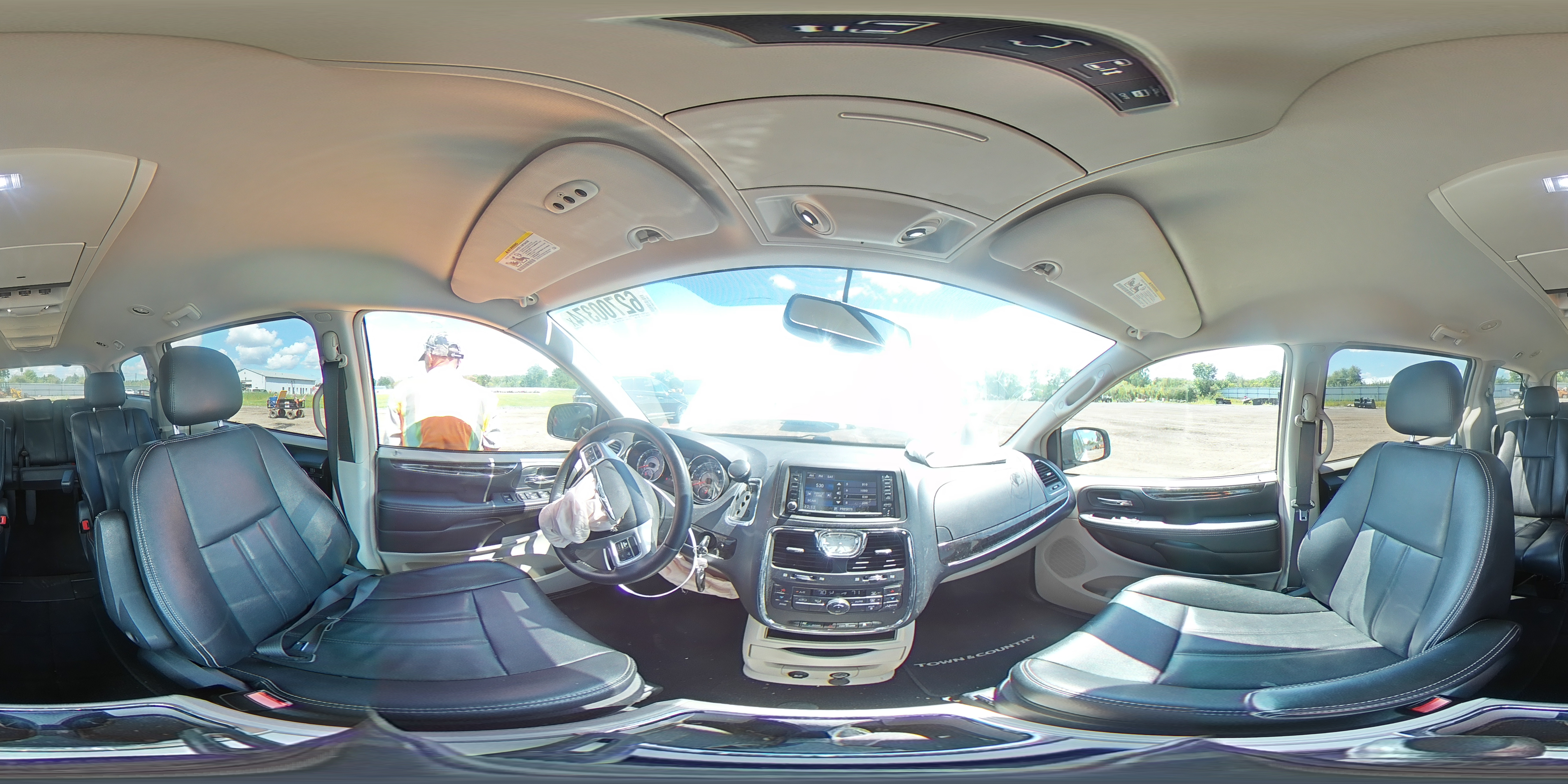 2014 Chrysler Town & Country Touring VIN: 2C4RC1BG8ER446361 Lot: 62700374