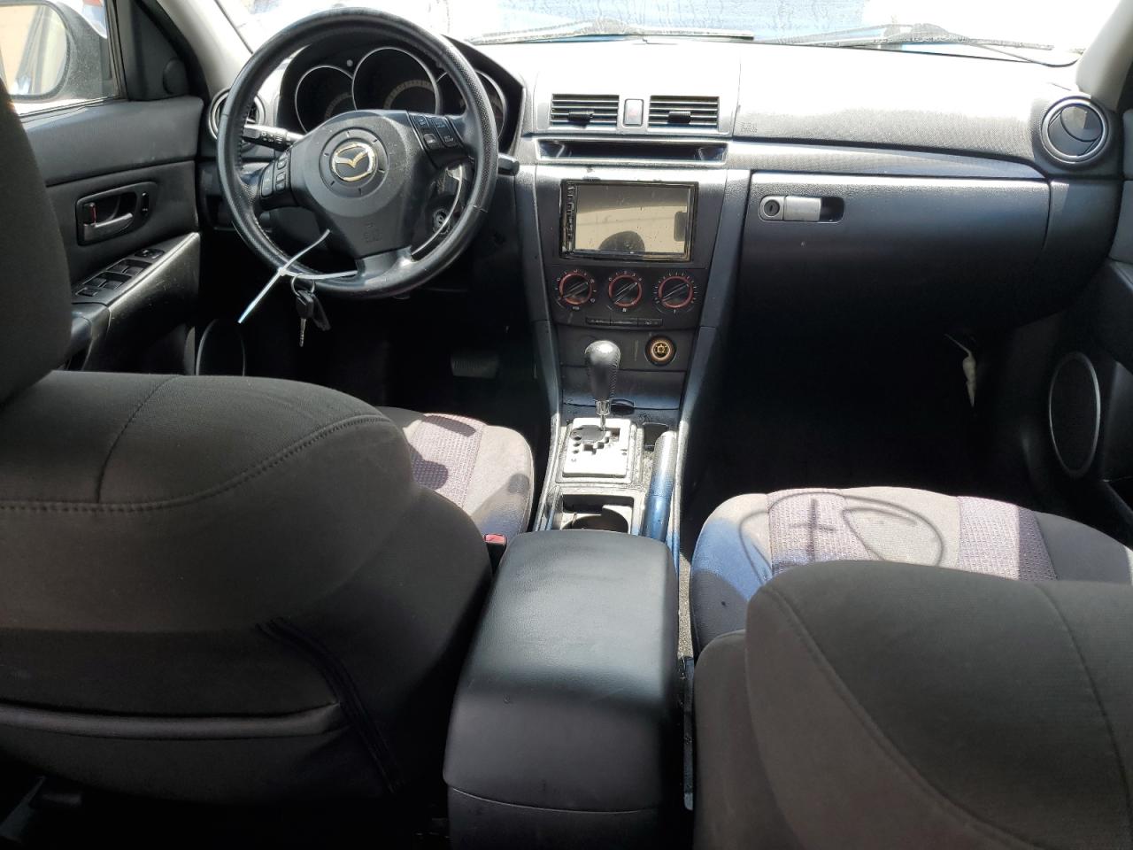 2004 Mazda 3 S VIN: JM1BK323741151350 Lot: 60705484