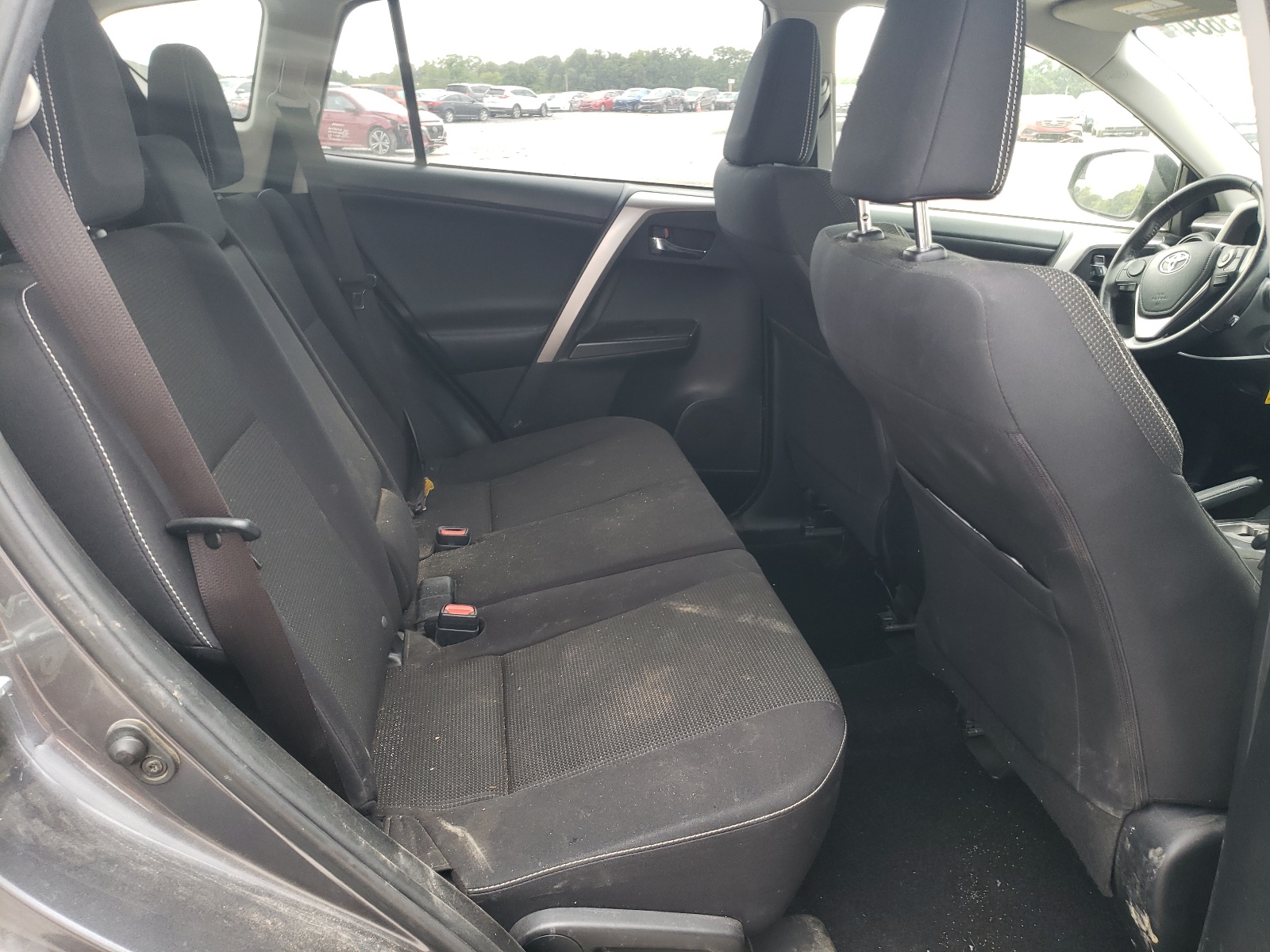 JTMRFREV7HD203115 2017 Toyota Rav4 Xle