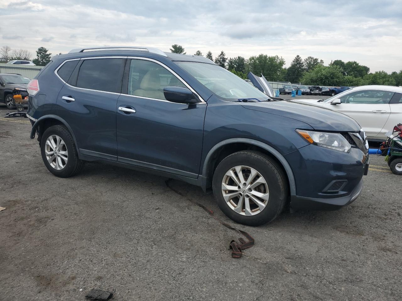 KNMAT2MV3GP664016 NISSAN ROGUE 2016