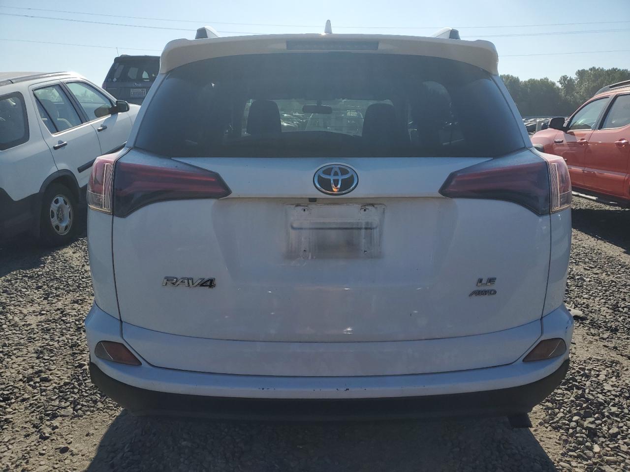 JTMBFREV5GJ085230 TOYOTA RAV4 2016