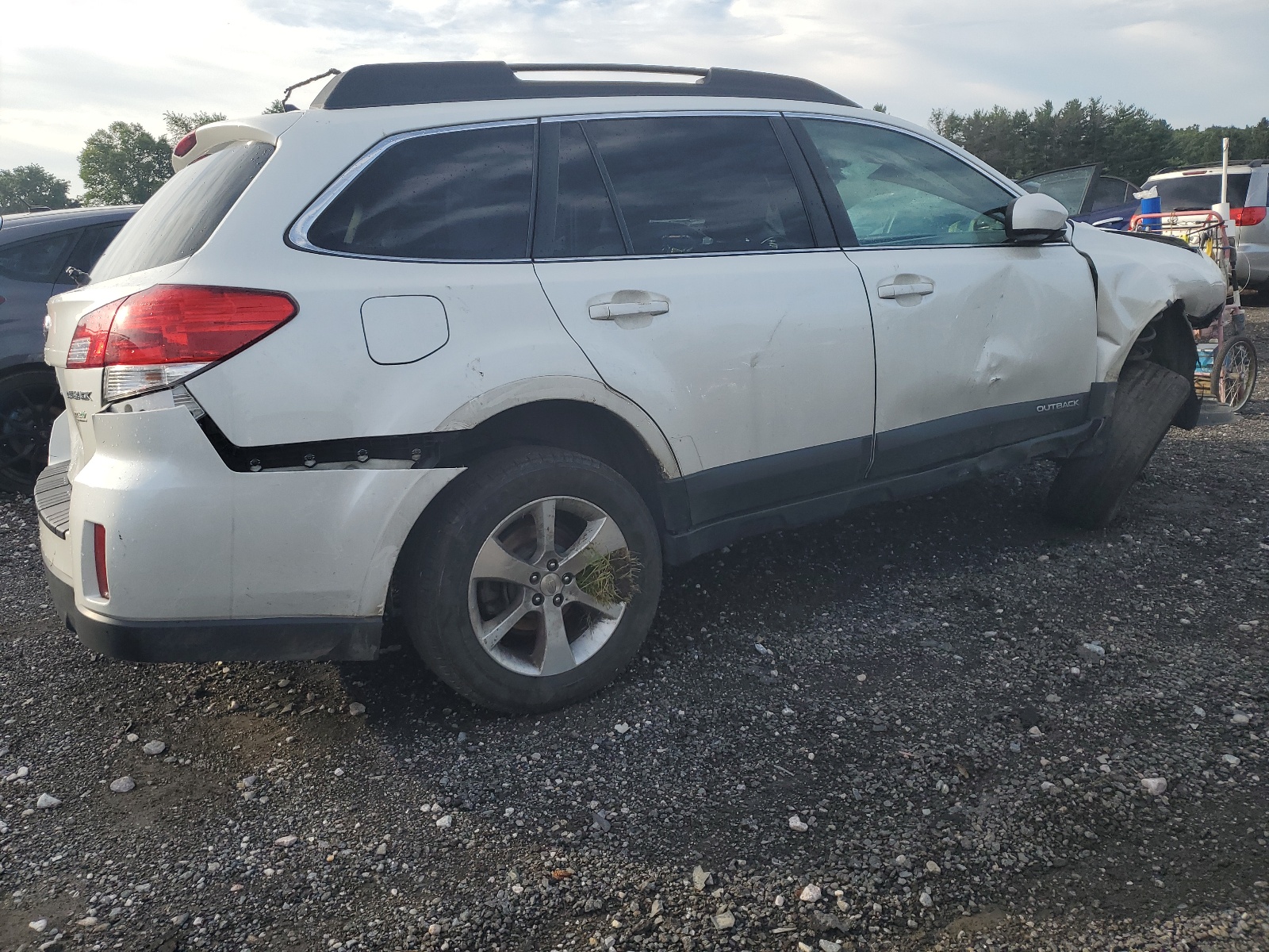 2013 Subaru Outback 2.5I Limited vin: 4S4BRBPCXD3315768