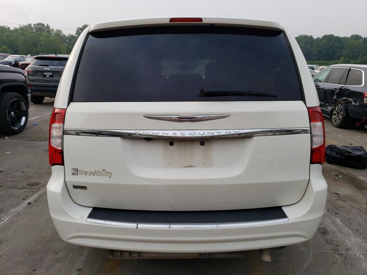 2013 Chrysler Town & Country Touring VIN: 2C4RC1BG0DR629669 Lot: 64467334